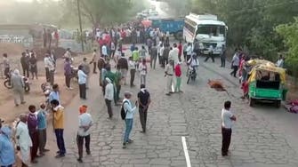 بھارت: تیز رفتار ٹرک نےسڑک کے کنارے سوئے درجنوں مزدور کچل ڈالے