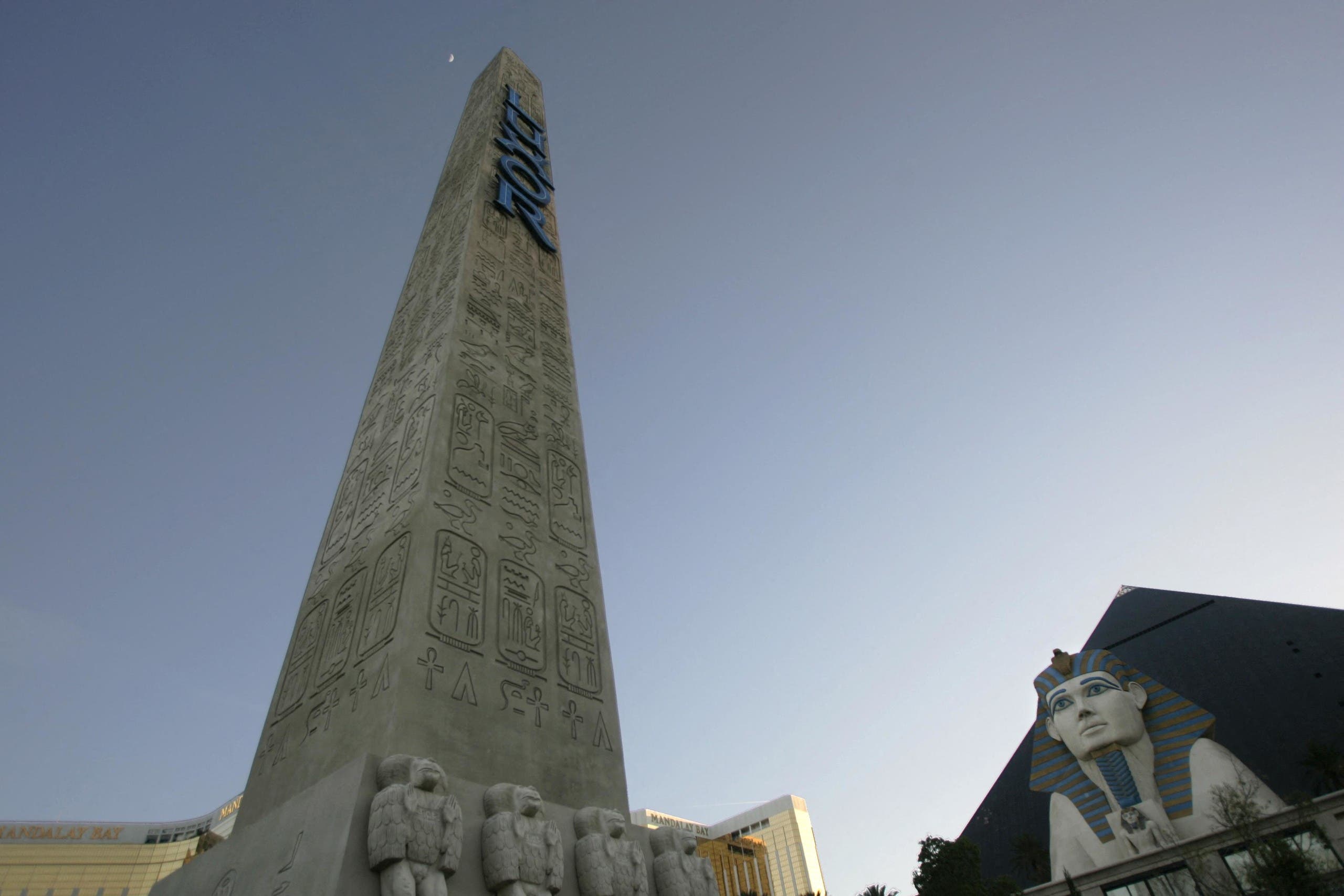 This photo shows a view of the Luxor Hotel in Las Vegas, Nevada, 15 May 2005. (File photo: AFP)