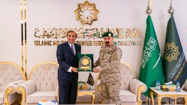 مدير مركز الأمم المتحدة لمكافحة الإرهاب خلال زيارته مقر التحالف في الرياض