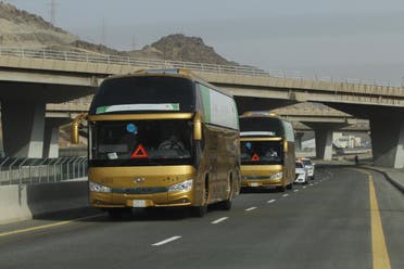 حافلات نقل المعتمرين 2