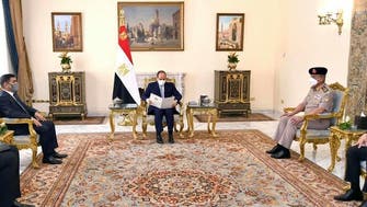  السيسي يبحث مع وزير دفاع العراق القضايا المشتركة