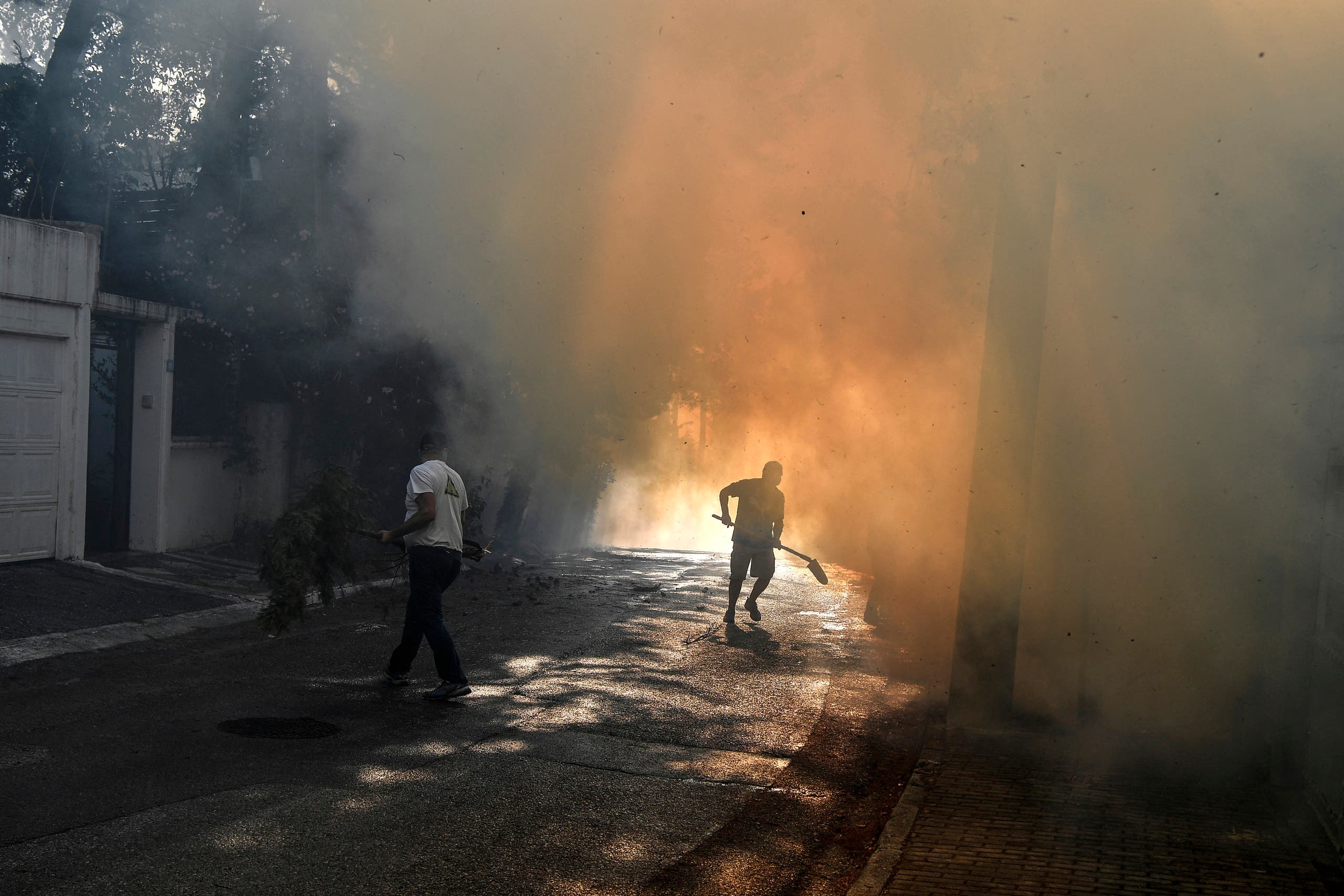 الحرائق في شمال اثينا