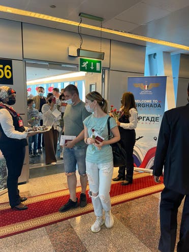 وصول السياح الروس إلى مطار الغردقة