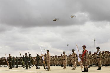 جنود في الجيش الوطني الليبي خلال استعراض في بنغازي في ديسمبر الماضي 