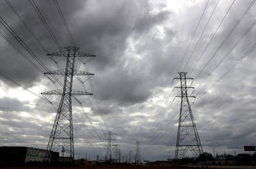 A view of high voltage transmission towers on February 21, 2021 in Houston, Texas. Millions of Texans lost power when winter storm Uri hit the state and knocked out coal, natural gas and nuclear plants that were unprepared for the freezing temperatures brought on by the storm. (File photo: AFP)