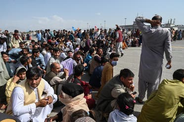 من مطار كابول أثناء تكدس الأفغانيين للخروج من البلاد - فرانس برس