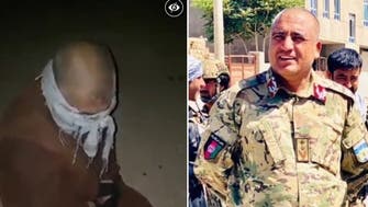 لحظات لا تحتمل.. شاهد كيف أفرغوا رصاصا بجسد قائد أفغاني 