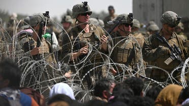 جنود أميركيون في مطار كابل (فرانس برس)