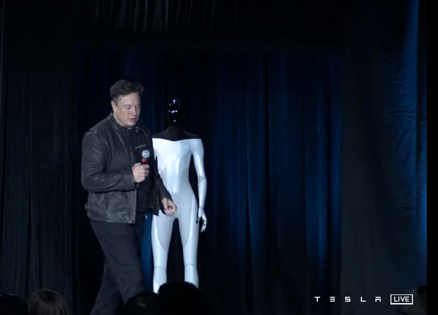 Elon Musk explains the Tesla Bot project.