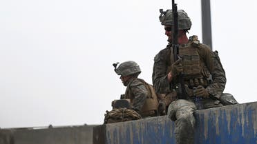 جنود أميركيون في مطار كابل (فرانس برس)
