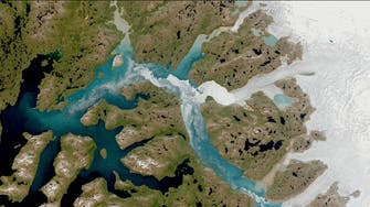 Rain falls on highest point of Greenland, another worrying sign of global warming