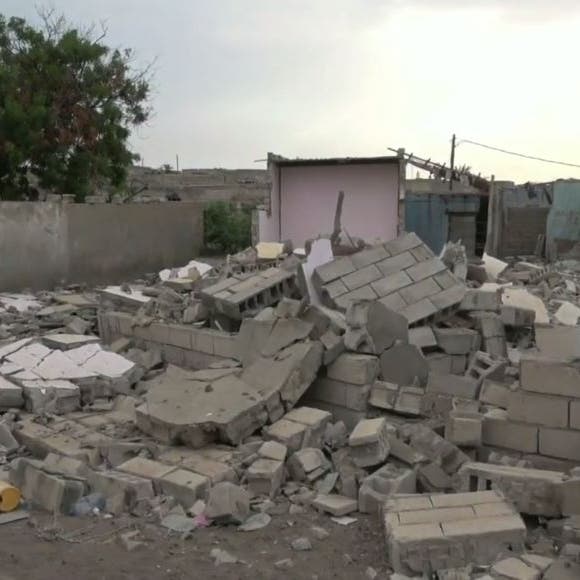 شاهد.. قصف حوثي بالحديدة يدمر منازل ويشرد أصحابها