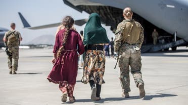 قوات أميركية في مطار كابل (رويترز)