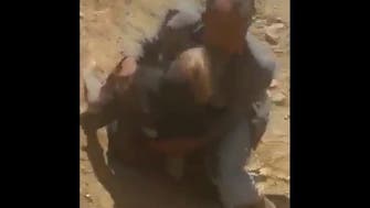 فيديو مؤثر.. ميليشيا الحوثي تقتل مسنة أمام أبنائها