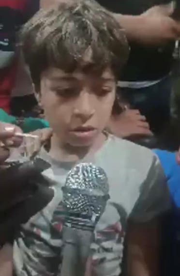 الطفل المختطف فور عودته لأسرته