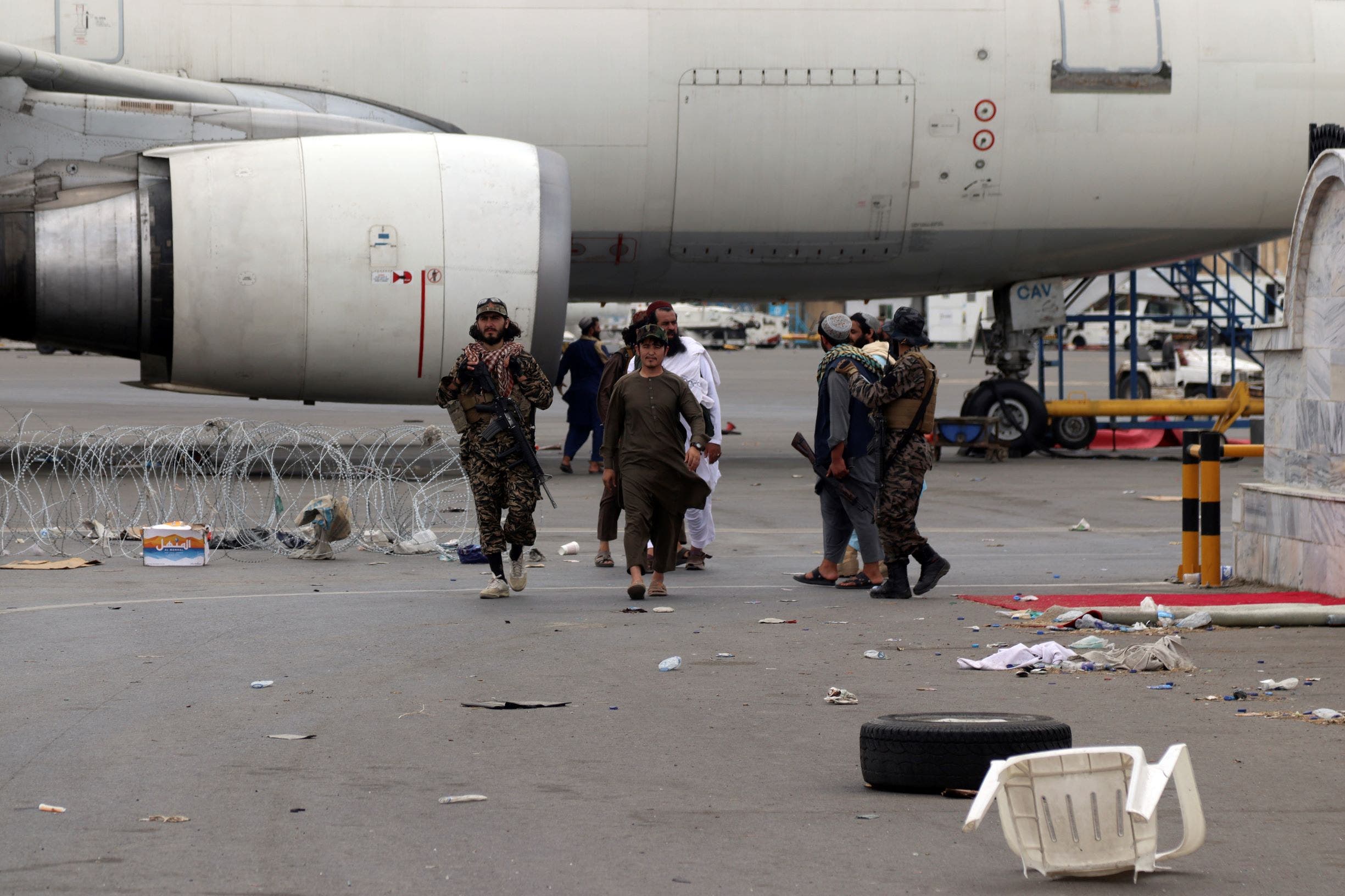 عناصر طالبان در فرودگاه کابل