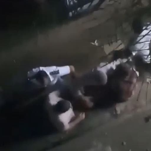 فيديو يثير غضباً في مصر.. أبلغت عنه الشرطة فضربها وسحلها!