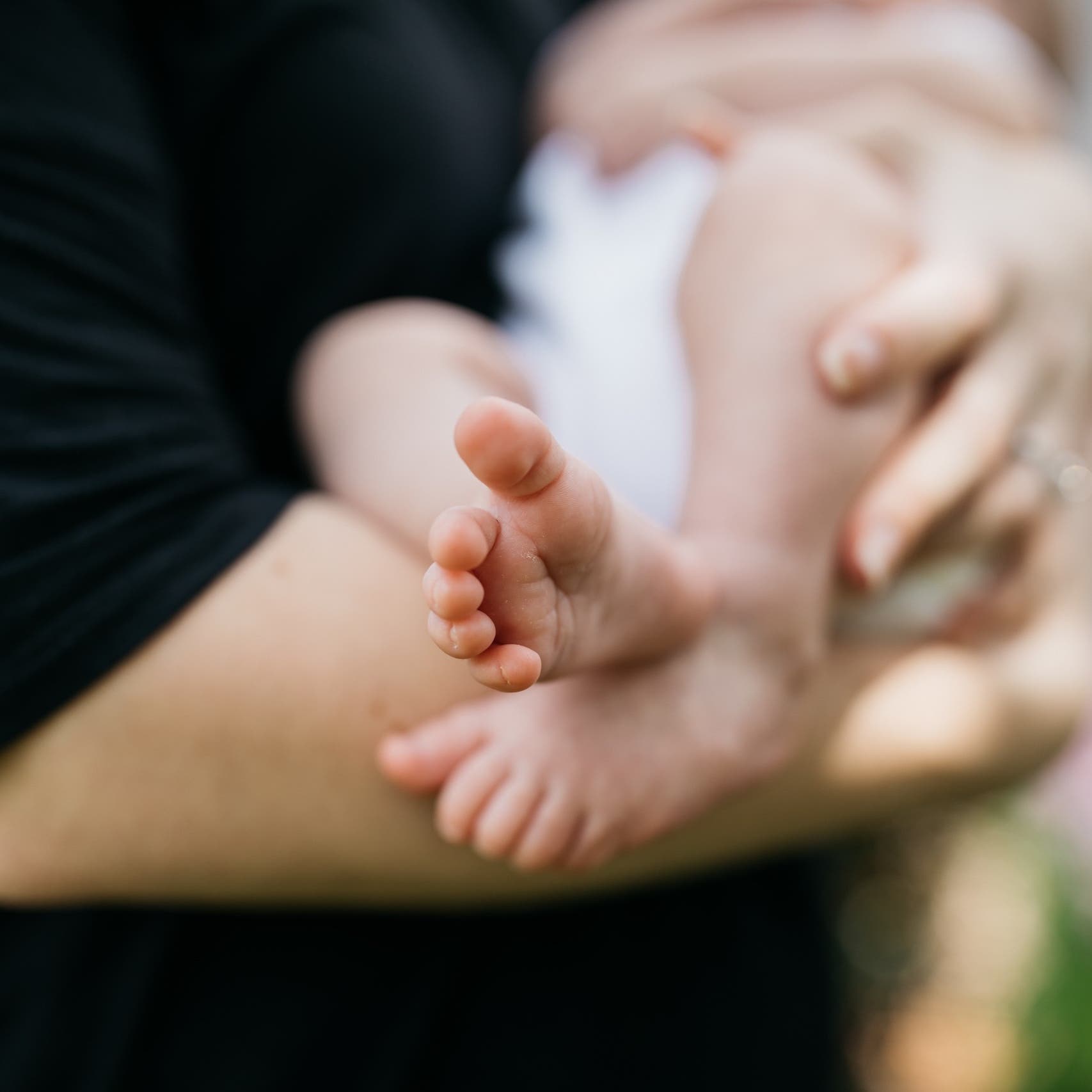 Breast milk of vaccinated mothers contains COVID-fighting antibodies, study finds