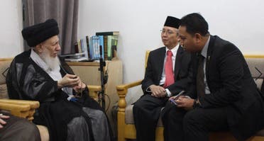 السيد محمد سعيد الحكيم مستقبلا السفير الإندونيسي في العراق