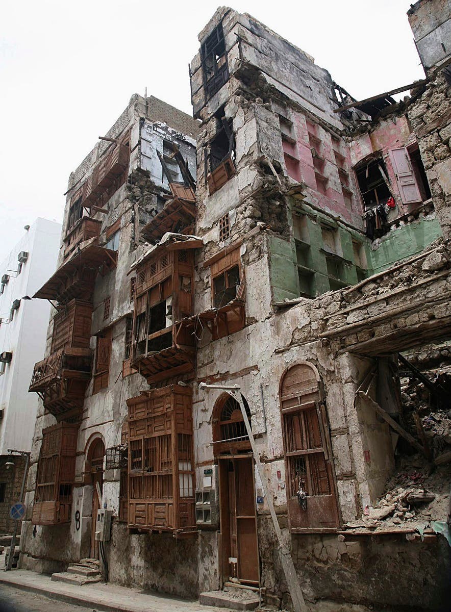 A view of an old building in the center of the Red Sea city of Jeddah May 24, 2007. Saudi Arabia is hoping that the United Nations will step in to help save the historical old city of Jeddah, whose unique Red Sea architecture is in danger of disappearing. (Reuters)