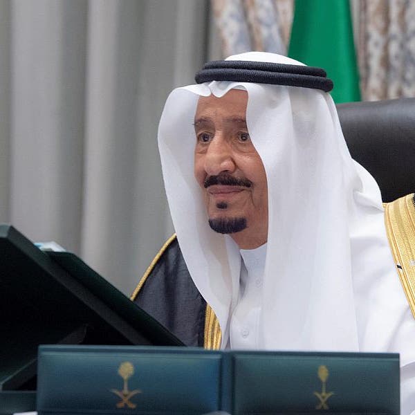 السعودية.. تمديد صلاحية الإقامة وتأشيرات الزيارة آليا دون مقابل 