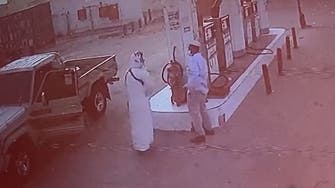 فيديو يثير ضجة لسعودي يطلق النار على عامل محطة!