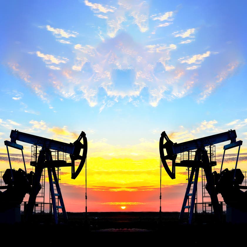 استطلاع: النفط يتجه للارتفاع مع استئناف تعافي الطلب