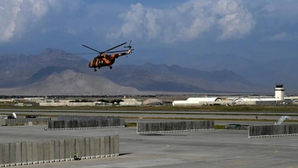 من قاعدة باغرام الجوية في أفغانستان