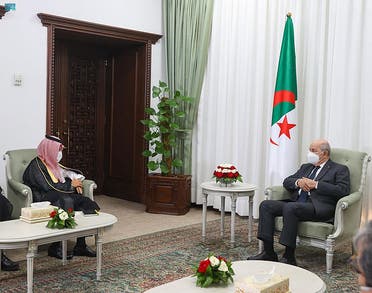 الرئيس الجزائري عبد المجيد تبون لدى استقباله فيصل بن فرحان بن عبدالله وزير الخارجية السعودي