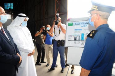 سفير خادم الحرمين الشريفين خلال استقباله وصول الأكسجين