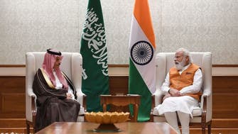 وزیر خارجه سعودی و نخست وزیر هند درباره اوضاع منطقه گفت‌وگو کردند