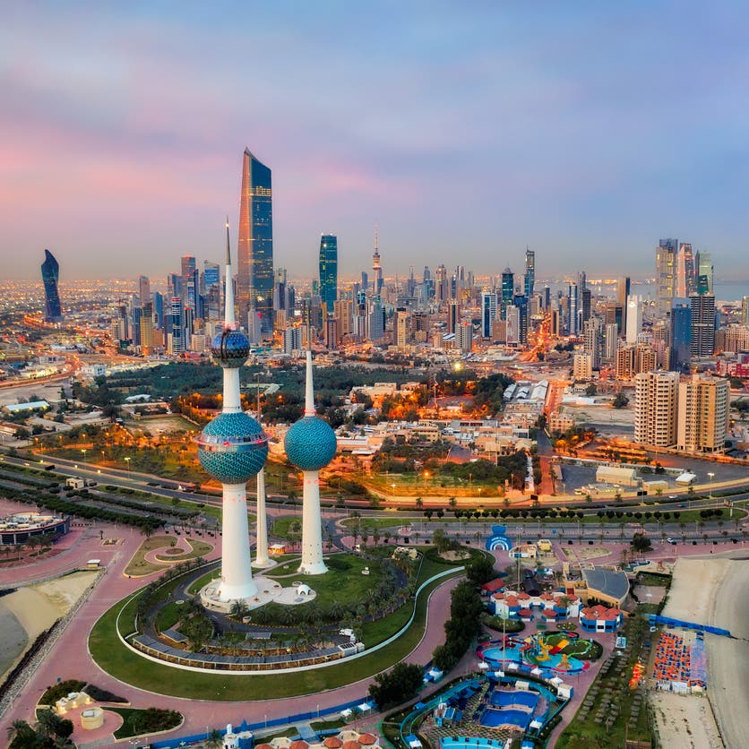 الكويت تعكف على "غربلة" مشاريع حكومية لتوفير 600 مليون دينار