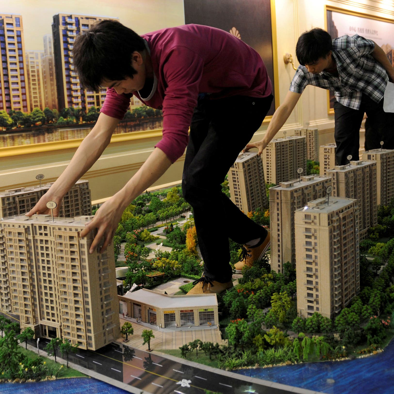 "فيتش" تخفض توقعات نمو اقتصاد الصين بسبب القطاع العقاري