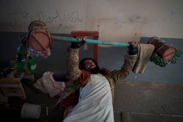 أحد عناصر طالبان (أرشيفية- أسوشييتد برس)