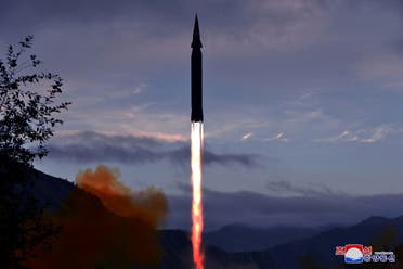 إطلاق الصاروخ "هواسونغ 8" الأسرع من الصوت في كوريا الشمالية