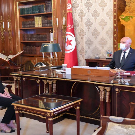  الرئيس التونسي يكلف امرأة لتولي رئاسة الحكومة