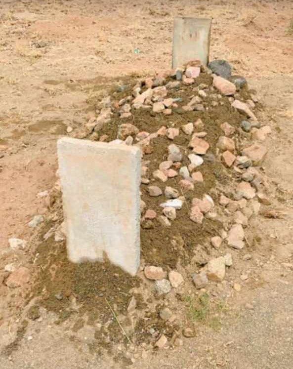 The grave of the little girl Tamara after her funeral