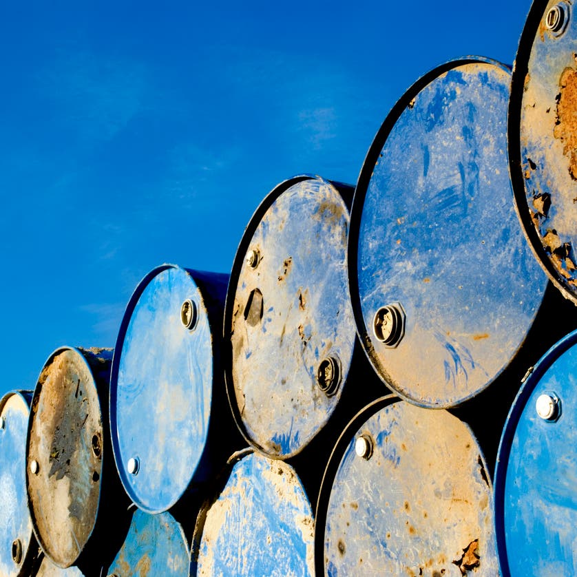 النفط ينهي سبتمبر على مكاسب بـ10%.. رهانات ببلوغ سعر البرميل 200 دولار