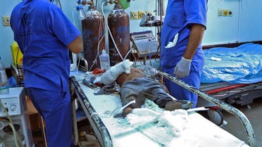 طفل مصاب جراء هجوم الحوثي على مأرب يوم 3 أكتوبر 2021 (فرانس برس)
