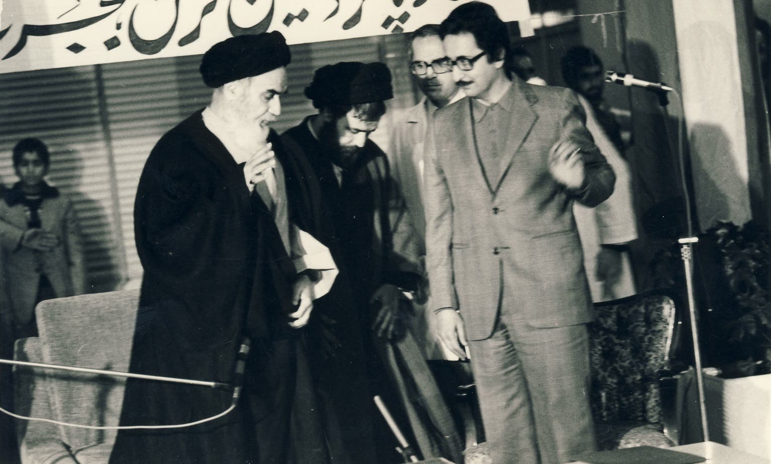 Bani Sadr on the side of Khomeini