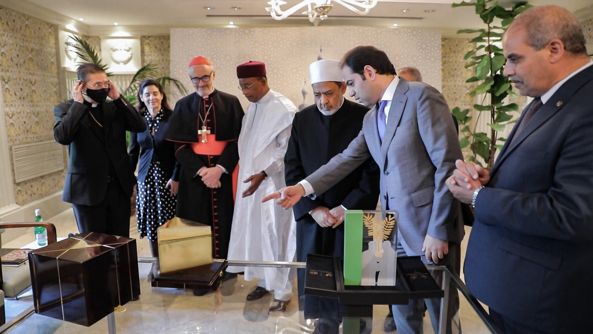 Grand Imam of al-Azhar Ahmed al-Tayeb receives trophy for the Zayed Award for Human Fraternities. (Supplied)