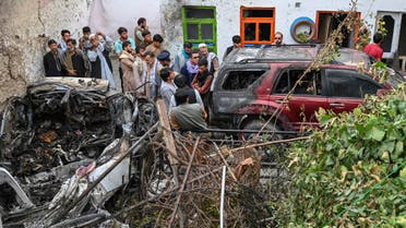 من موقع استهداف سيارة أحمدي في كابل (فرانس برس)