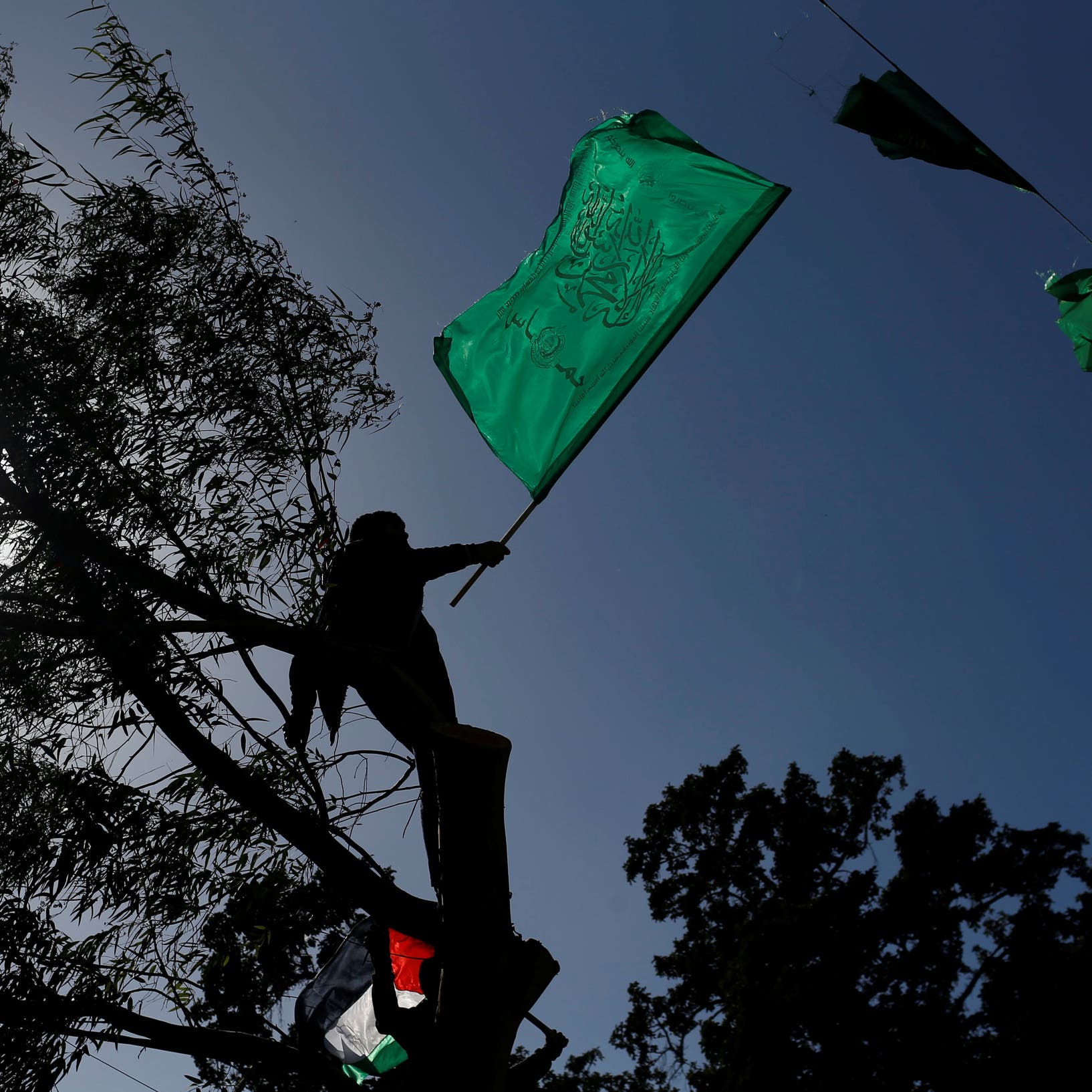 رغم نفيها سابقاً.. حماس تؤكد قرب صفقة تبادل أسرى مع إسرائيل