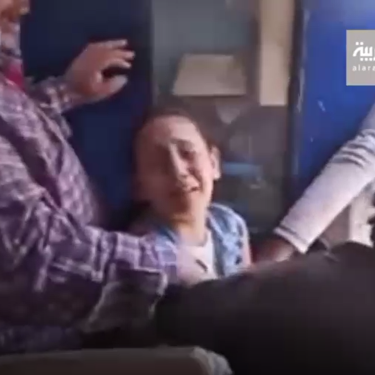  بعد فيديو مؤثر.. إعادة طفلتين مصريتين فقدتهما والدتهما بقطار