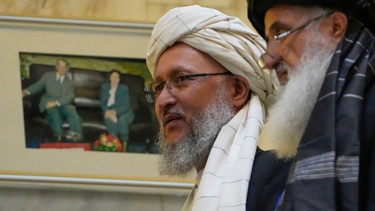 جديد طالبان.. رجال يمثلون النساء في تجمع للوحدة الوطنية
