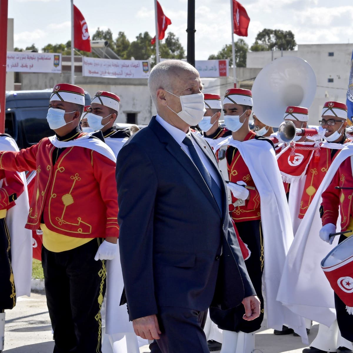 رئيس تونس: نرفض كل أشكال الوصاية أو التدخل بشؤوننا