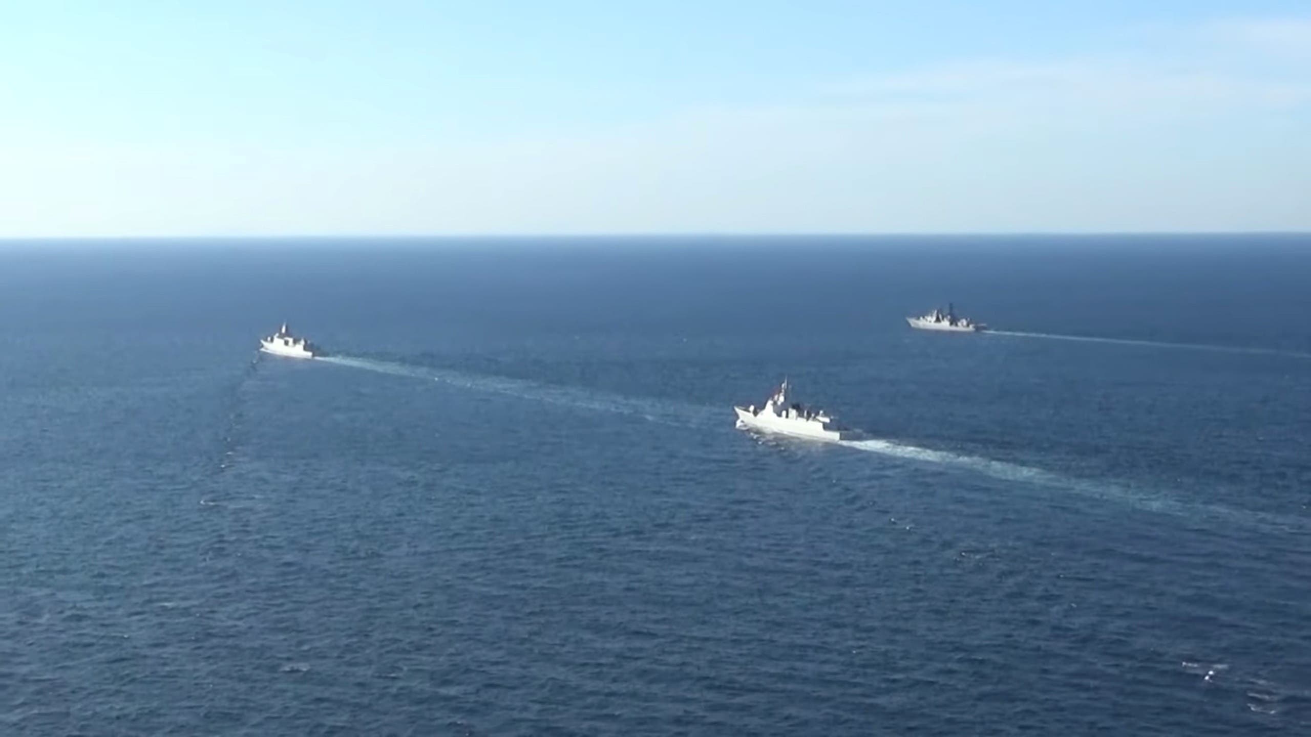 سفن روسية وصينية خلال المناورة في المحيط الهادي
