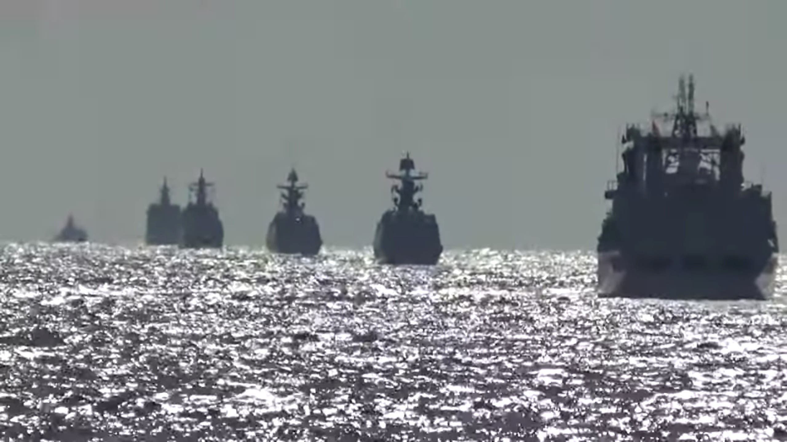 سفن روسية وصينية خلال المناورة في المحيط الهادي