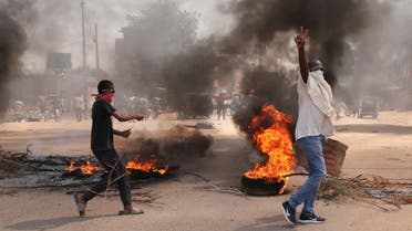 متظاهرون تأييدا للحكم المدني في الخرطوم (21 أكتوبر 2021- أسوشييتد برس)