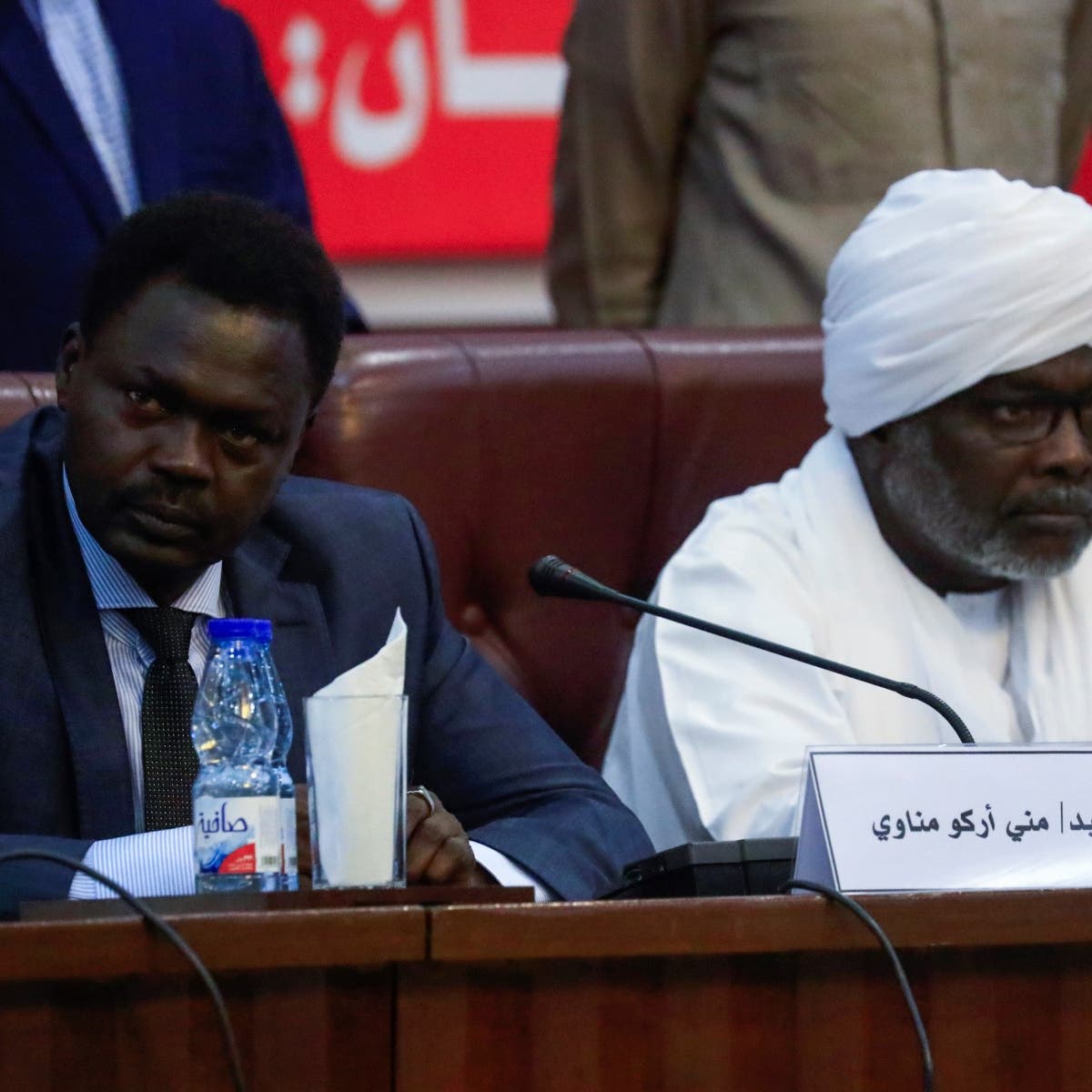حاكم دارفور:نرفض طريقة إدارة الفترة الانتقالية بالسودان